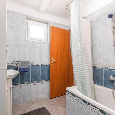 Lora Διαμέρισμα